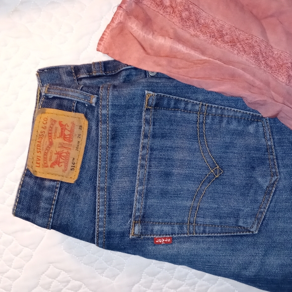 Levi’s Bell Bottom Jeans - Picture 3 of 3